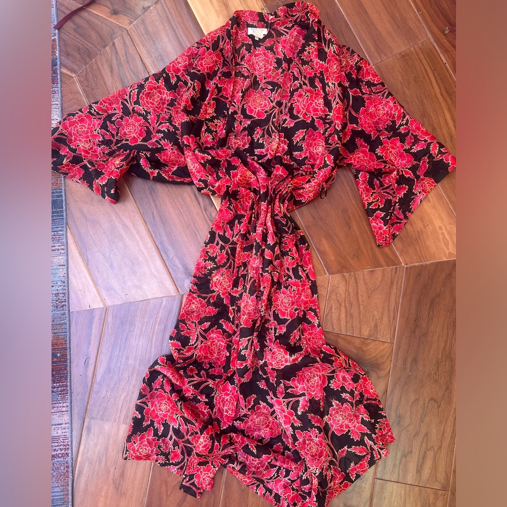 Victorias Secret Rose Robe 🌹